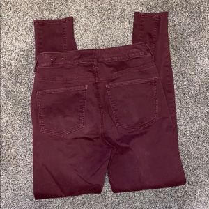 AEO Size 6 Burgundy Jegging Jeans Pants